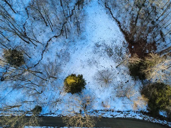 1 Old Orebed Rd, Lanesborough, MA 01237