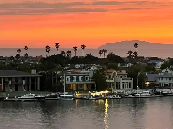 2104 E Balboa Blvd, Newport Beach, CA 92661