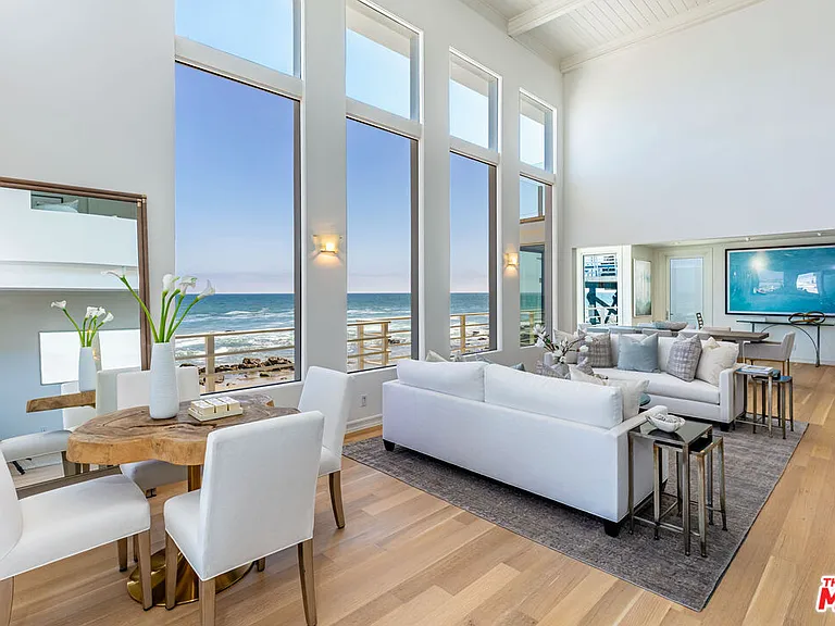 24314 Malibu Rd — Photo 10