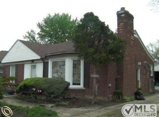 17686 Warwick St, Detroit, MI 48219