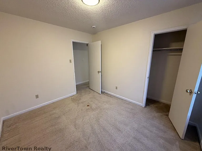 3834 Windermere Rd — Photo 3