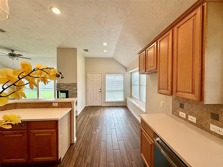 5035 Chappel Hill Dr — Photo 11