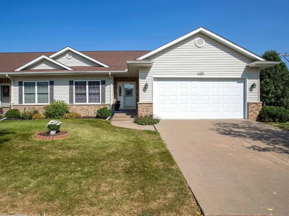1802 W 75th Pl, Davenport, IA 52806