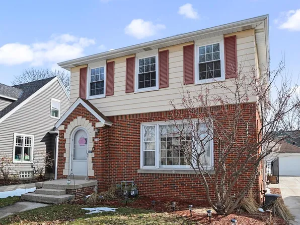 2944 North 70th STREET, Wauwatosa, WI 53210