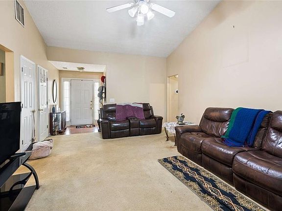5th image of 4220 Arrowhead Pointe