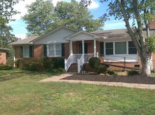 103 Leafwood Dr, Taylors, SC 29687