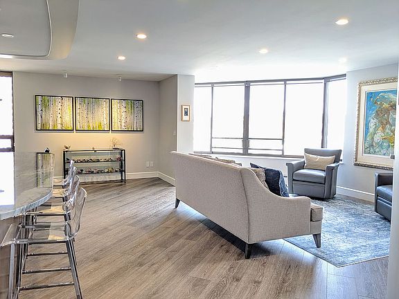 5th image of 2621 2nd Ave Unit 1803