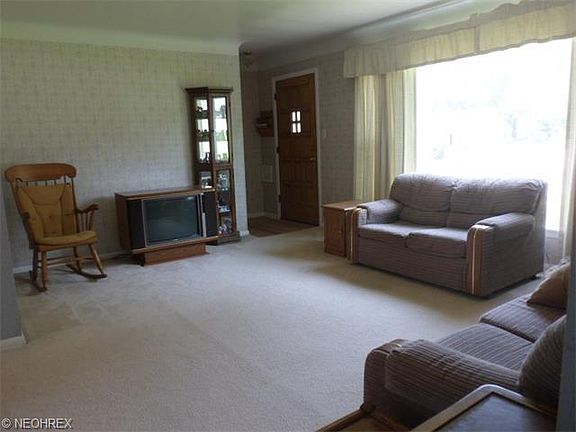 2nd image of 5280 Harmony Ln
