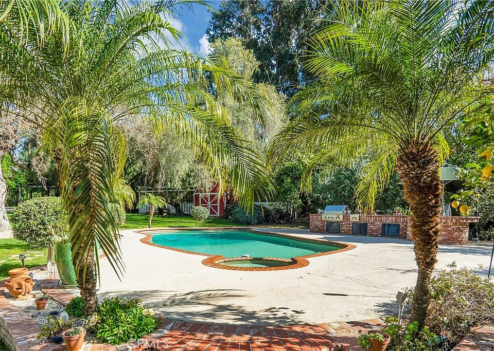 1st image of 1660 El Verano Dr
