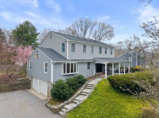 13 Woodvale Ave, Plymouth, MA 02360
