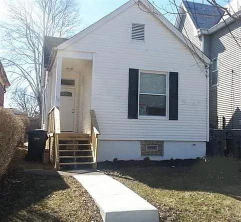 139 E 41st St photo 1