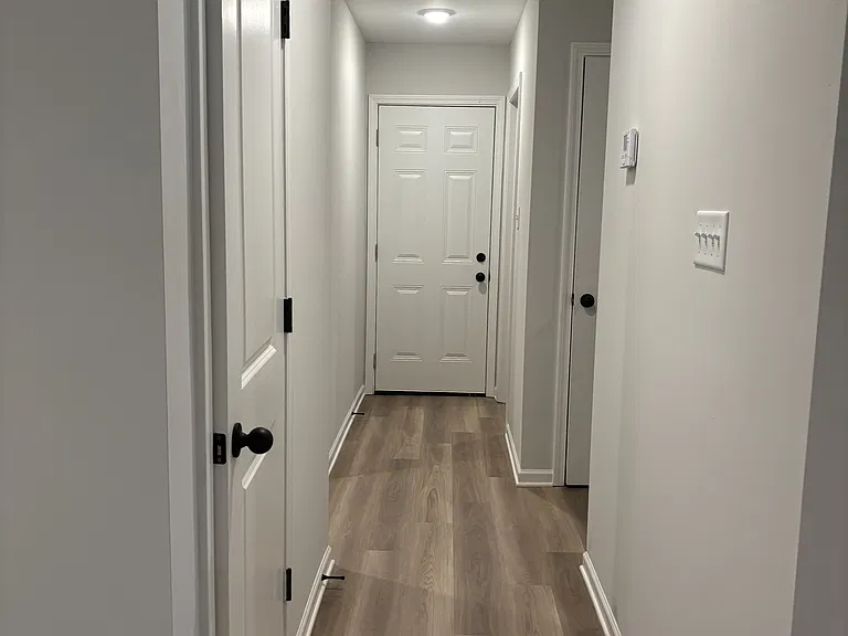 457 Fernhill Cv — Photo 11