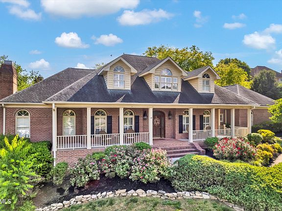 2nd image of 1909 Heron Cove Dr