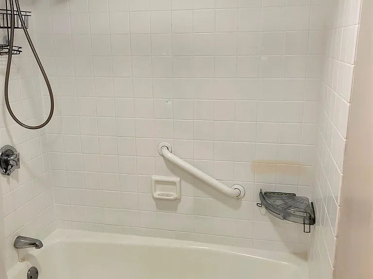 411 Hobron Ln #1012 — Photo 7