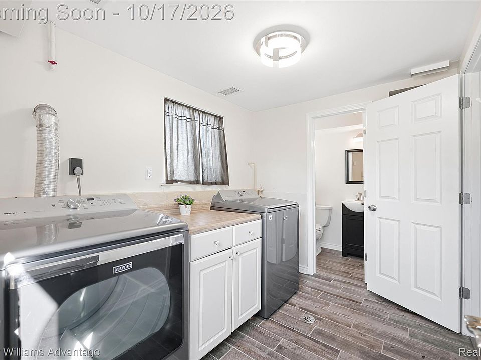 19861 Maplewood St, photo 24