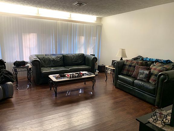 3rd image of 103 Willowbrook Dr #0