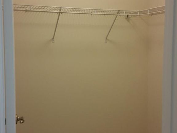 guestroom Walk-in closet