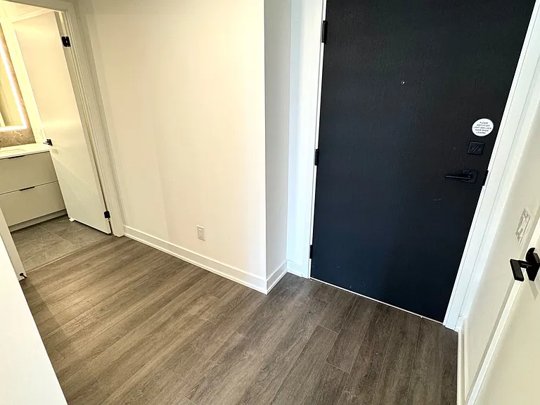 609 Sherbourne St #811 — Photo 8