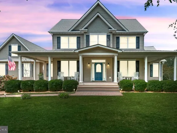 115 Matthews Cove Dr, Montross, VA 22520