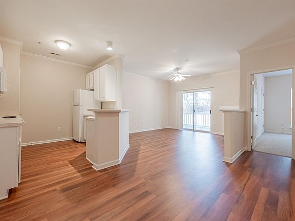 5th image of 211 S Knollwood Dr Ste 2205