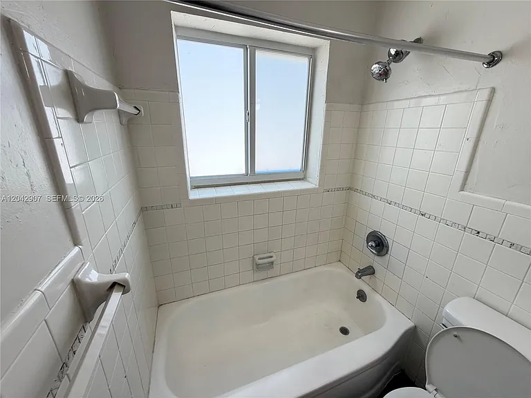 1821 N 17th Ct #20 — Photo 14