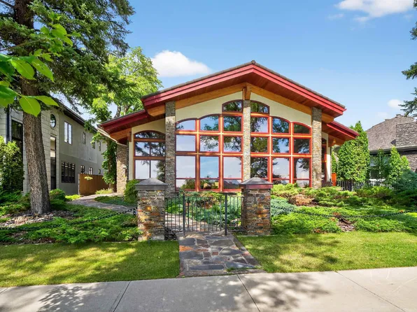 12 Wellington Cres NW, Edmonton, AB T5N 3V2