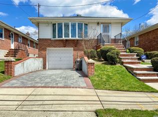 6531 247th St, Little Neck, NY 11362