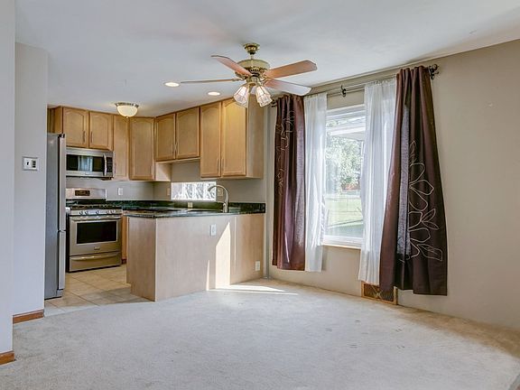 3rd image of 8133 Carlsbad Dr
