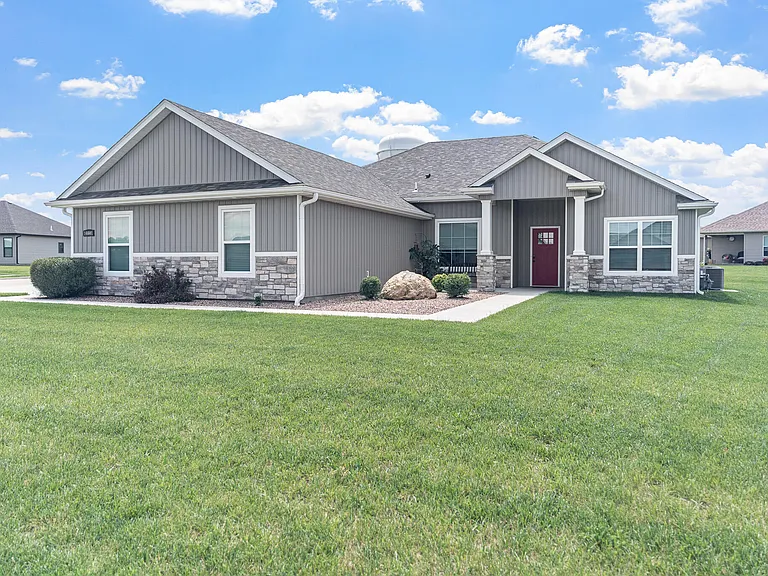 14601 Wellstead Dr — Photo 2