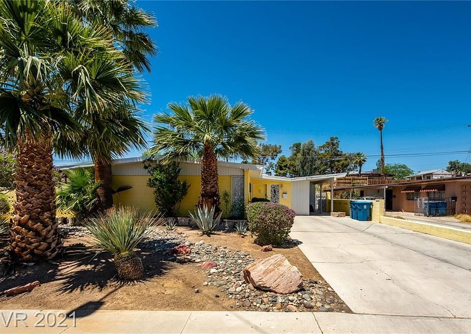 1st image of 2108 Chapman Dr