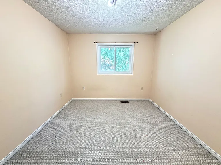 29 Irwin Dr #UPPER — Photo 15