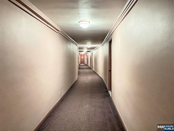 4th image of 265 Main St APT 702