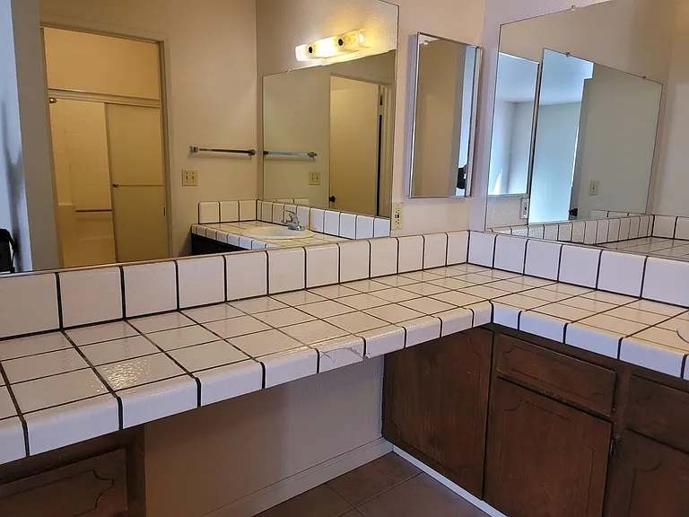 3904 Monteview Dr — Photo 14