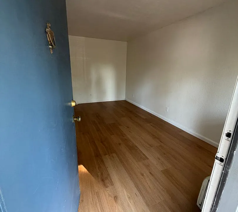 3259 Marshall Way #13
