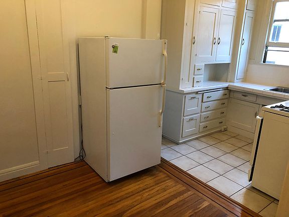 4th image of 1281 8th Ave APT 202