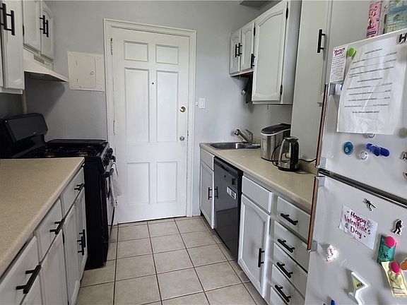 4th image of 144 N Dithridge St APT 506