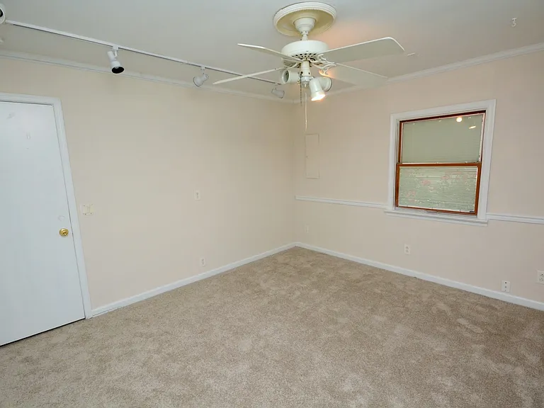 1217 Reardon Cir — Photo 23