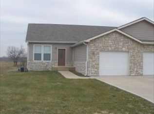 11819/21 Ridgeway Ct, Saint Joseph, MO 64505