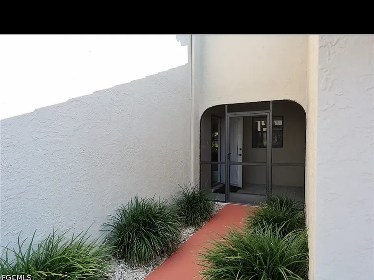 Entry area