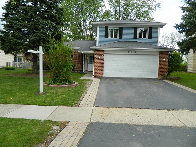 30W130 Branch Ave photo 1