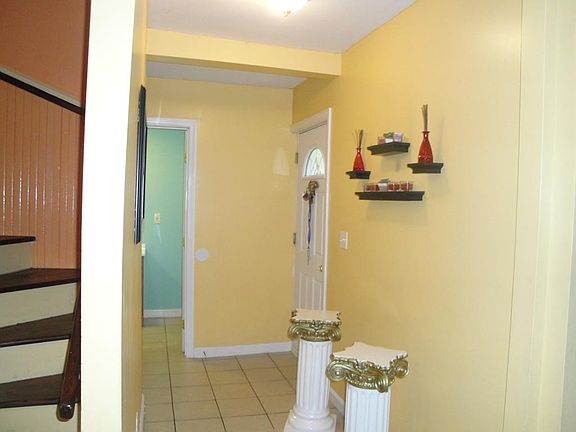 4th image of 157 Reynolds St