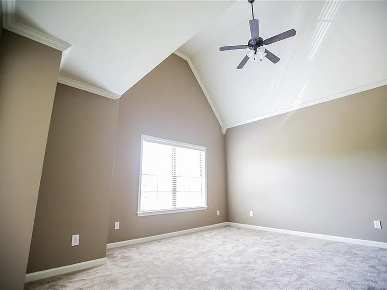 1951 Stephanie Ct — Photo 10
