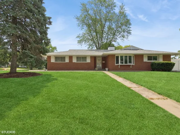 16 Old Post Rd, Montgomery, IL 60538