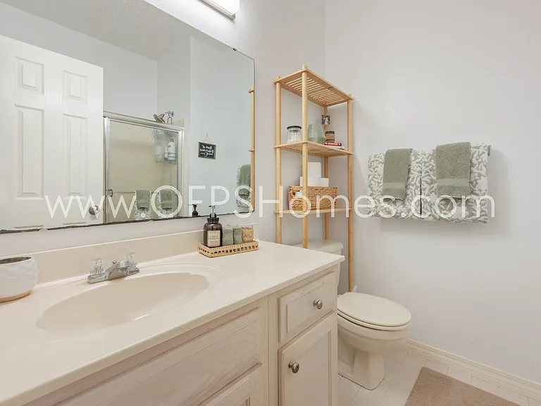 319 Sailfish Cir — Photo 24