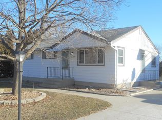 8902 S 77th St, Franklin, WI 53132