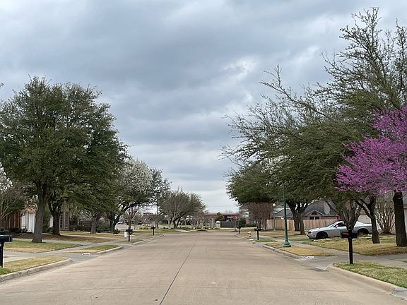 4th image of 517 Glenwood Dr