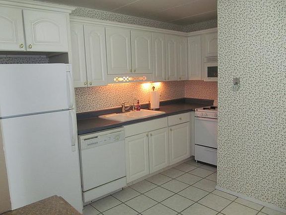 2nd image of 5327 Waterbury Dr