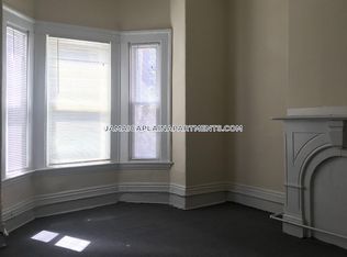 93 High St #2, Waltham, MA 02453