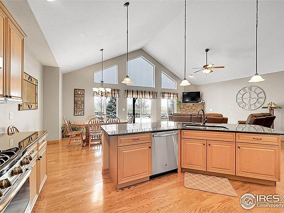 3rd image of 7411 Ladbroke Dr