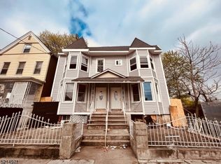 152 N 6th St, Newark, NJ 07107